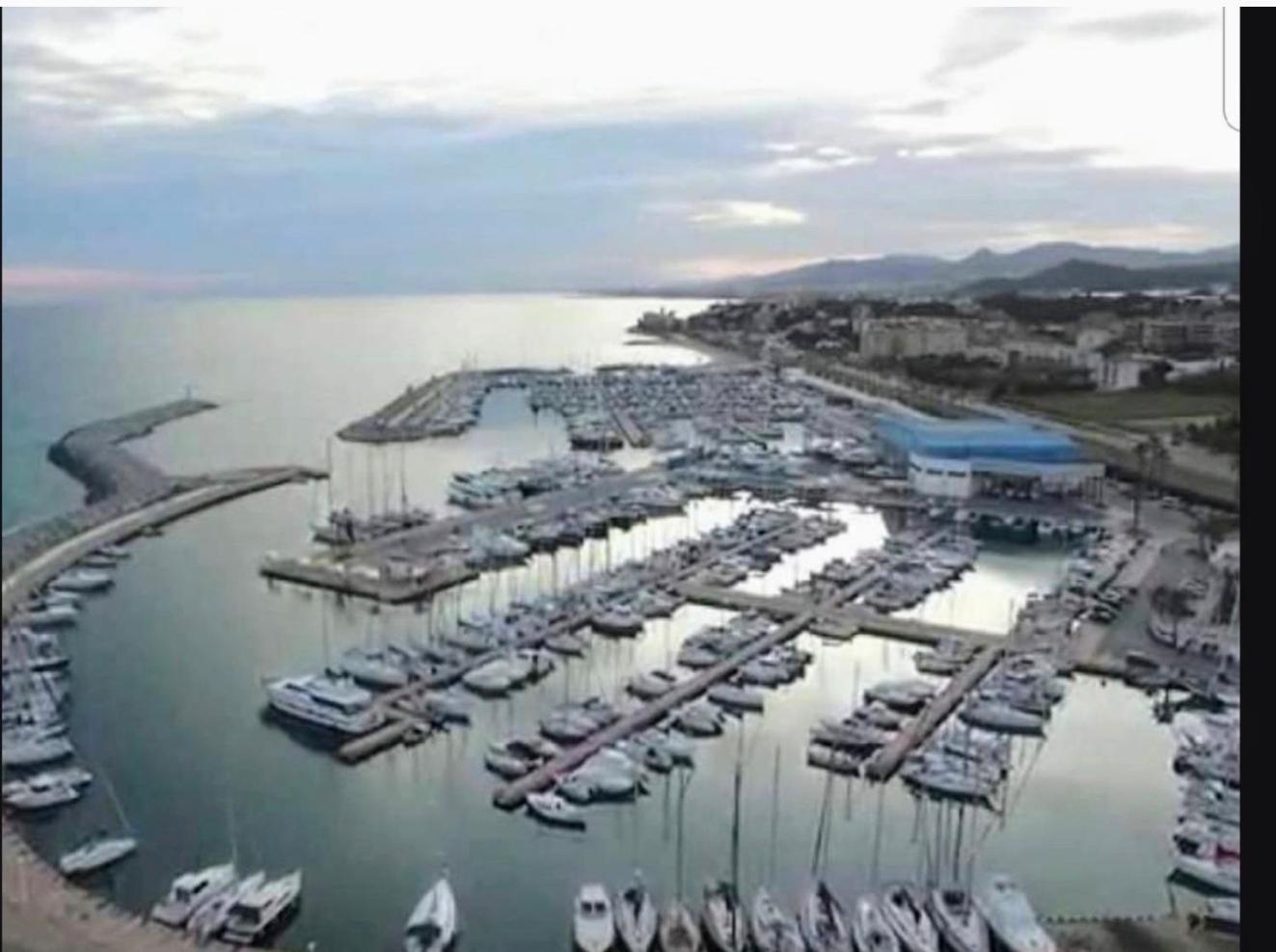 Apartment Llavaneres II سان أندريس دي يافانيراس المظهر الخارجي الصورة
